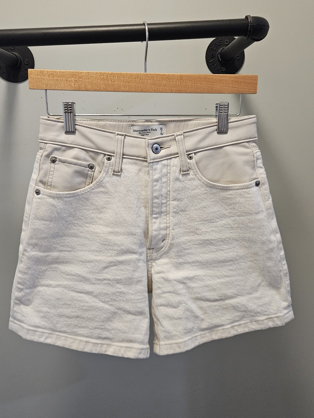 Abercrombie & Fitch The Dad High-Rise Shorts